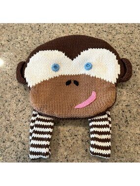 Knitted monkey backpack by Blabla